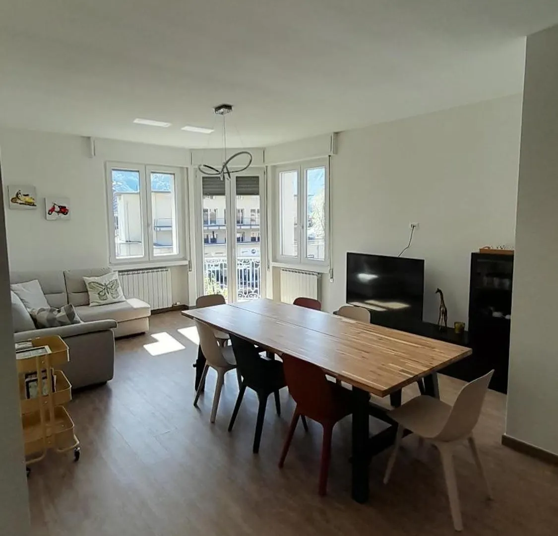 Casa Vacanza Aurora Costa Volpino Lägenhet